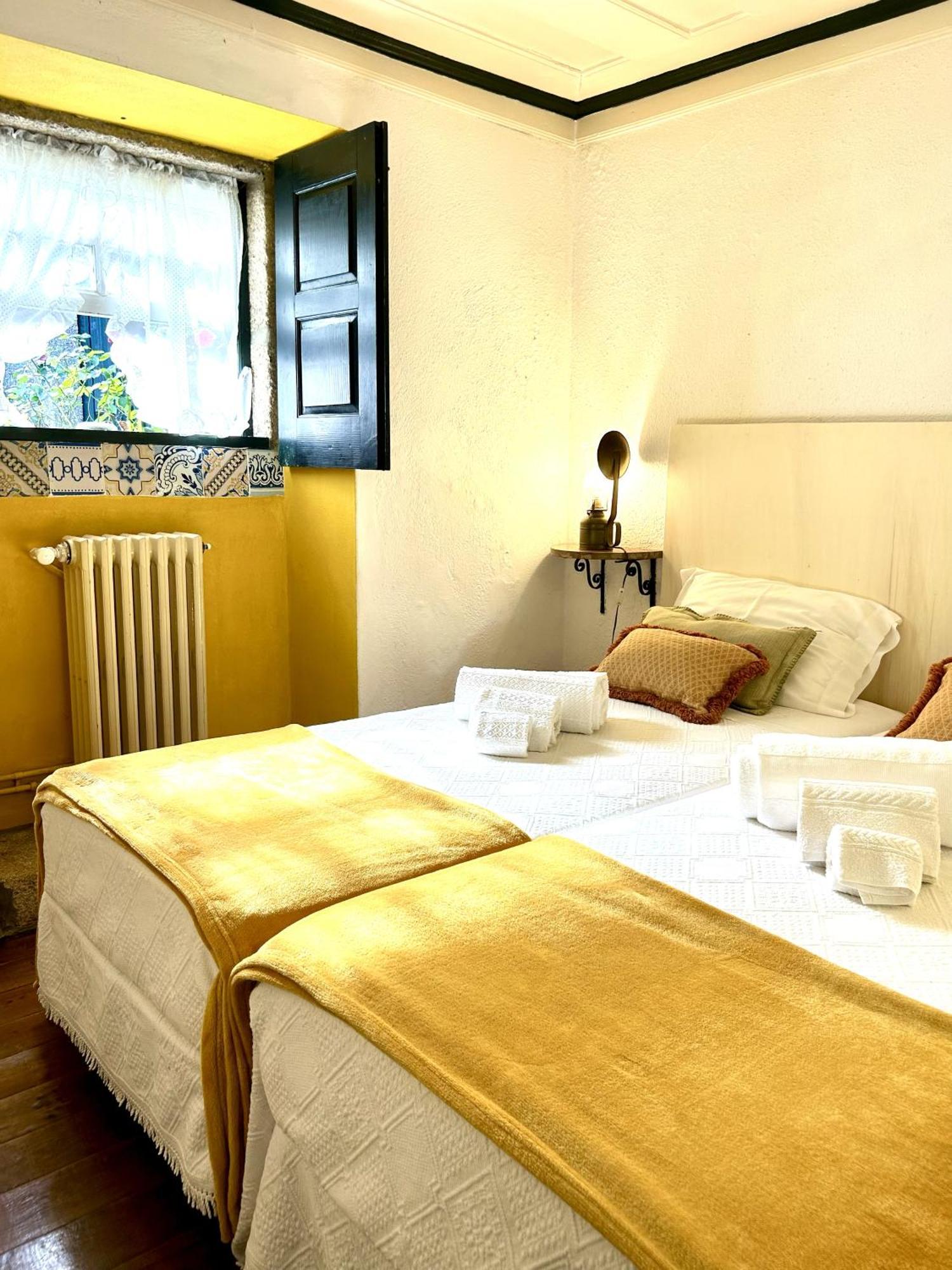 Casa De Abbades Hotel Gandra  Eksteriør billede